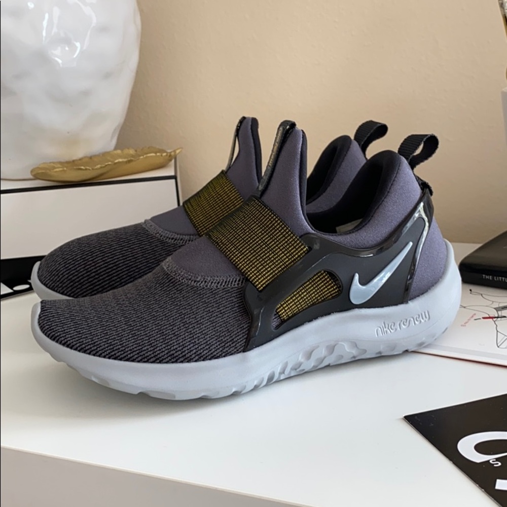 NWT Nike renew freedom grey running shoes - Picture 3 of 8